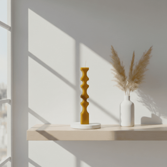 Chandelle en cire d'abeille artisanale